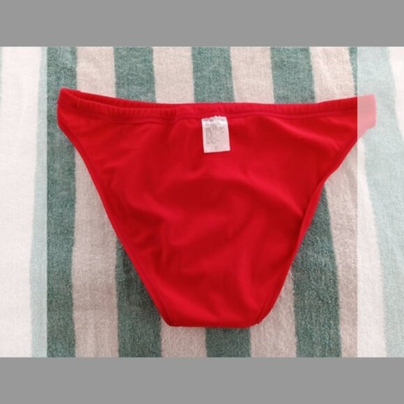VINTAGE "ATSUI" SWIM BRIEF, < 1" SIDES, RED, SIZE "S" (30") - Picture 7 of 8